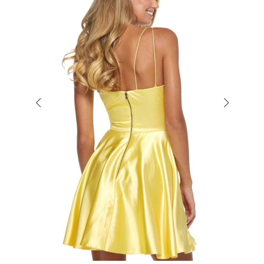 Sherri hill homecoming dress - Picture 2 of 4